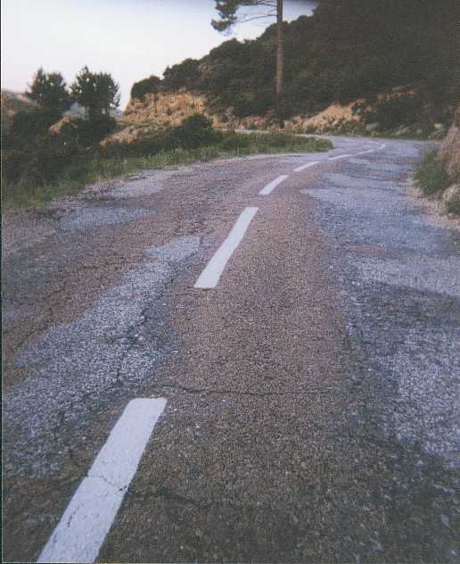 route d'Aullène au col de la Tana, avant les travaux de réfection de 2003